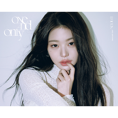 장원영 (JANG WONYOUNG) - DICON VOLUME N°31 JANG WONYOUNG ONE AND ONLY (A-TYPE)